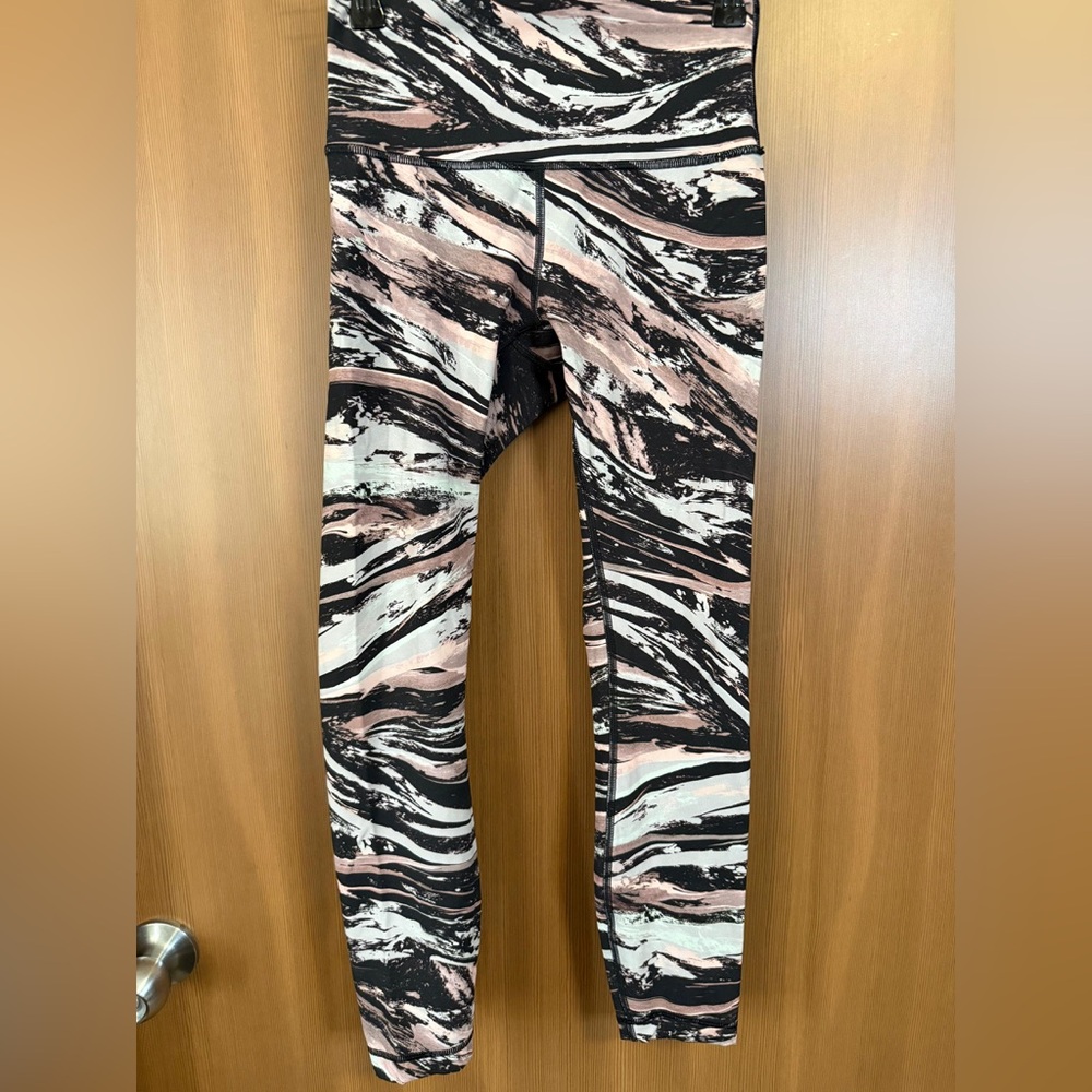 Lululemon Wunder Under High-Rise Tight *Full-On Luxtreme 25" - Picture 5 of 8
